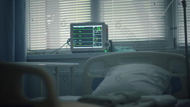 心跳监控床上头密集的护理单位医疗设备房间