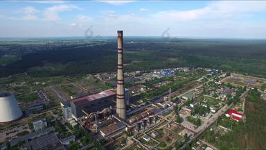 工业烟囱权力植物空中视图烟囱化学工厂