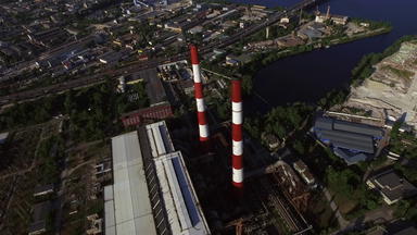 烟囱工业植物城市空中视图工业管工厂区域