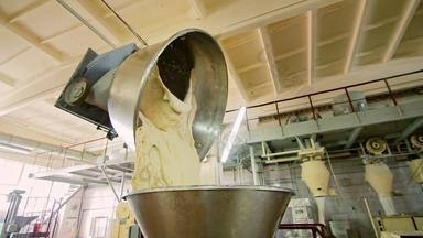 面团混合机面包工厂小麦面粉面团烘焙工厂
