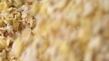 新鲜的热爆米花混合爆米花机爆米花背景