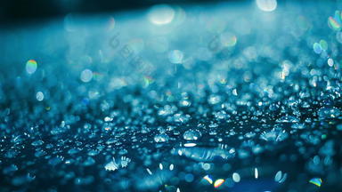 水滴玻璃雨水滴玻璃蓝色的颜色