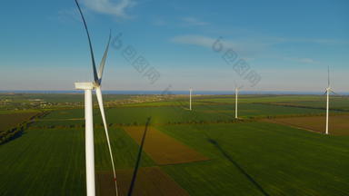 空中视图风车农场生产权力风车创建自然能源