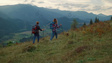 走夫妇徒步旅行山旅行者徒步旅行波兰人自然