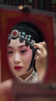 京剧演员化妆传统文化艺术传统服装镜头