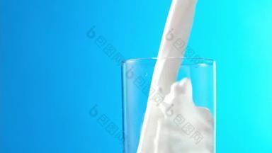 牛奶饮料蓝色背景豆奶<strong>视频</strong>素材