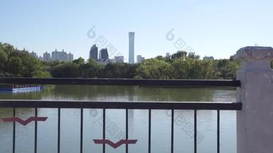 北京摩天大楼栏杆地标建筑镜头