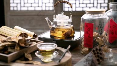 陈皮茶茶壶玻璃杯古典式影片