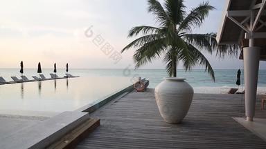 马尔代夫海滩反射旅游实拍素材