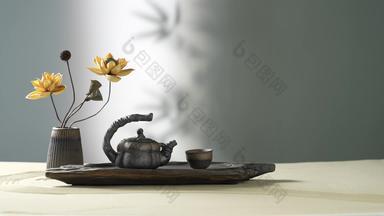 荷花摆件与茶具传统画面