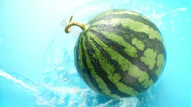 冲洗西瓜水果有机食品镜头