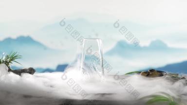 烟雾缭绕下的玻璃杯和茶叶茶艺创意视频素材