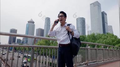 中年男士北漂城市生活影视步行清晰实拍