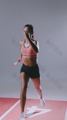 女运动员接力赛跑训练实拍