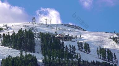 滑雪电梯需要人世界杯滑雪坡前班斯科保加利亚自然<strong>体育运动背景</strong>