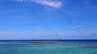 无人机空中天空天堂海滨海滩旅行蓝色的海白色沙子背景