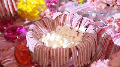 色彩斑斓的甜蜜的美味的橡皮糖糖果孩子们生日聚会，派对