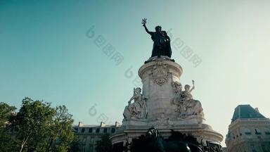 纪念碑法令。雕像法令。这个巴黎法国标志性的的地方收集巴黎