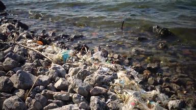 塑料<strong>垃圾</strong>生态海腐烂的聚乙烯<strong>垃圾</strong>海岸浮点数水污染海杀死动物乌克兰