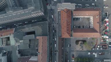 飞拍摄海伯尼安语街布拉格捷克共和国无人机视频