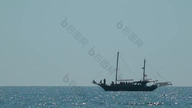 希腊海岸警卫队船选<strong>难民</strong>交叉火鸡欧洲米蒂利尼莱斯沃斯岛