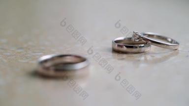 婚礼环一对婚姻符号爱新娘新郎妻子丈夫婚姻象征