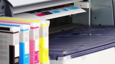 宽格式打印机绘图机印刷测试图表颜色补丁颜色管理配置文件创建间隔拍摄