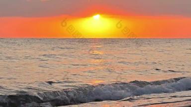 日出海太阳雷海滩