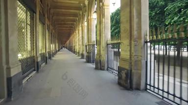 通道房子花园皇家宫殿宫皇家宫殿最初被称为红衣主教宫个人住宅红衣主教黎塞留巴黎