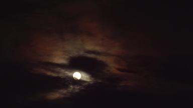 神秘的晚上天空完整的戏剧性的<strong>月亮</strong>云<strong>月亮</strong>光<strong>月亮</strong>
