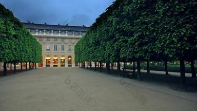 房子花园皇家宫殿宫皇家宫殿最初被称为红衣主教宫个人住宅红衣主教黎塞留巴黎