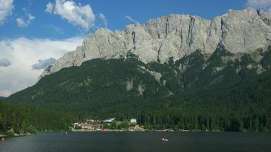 旅游度假胜地湖埃布湖grainau楚格峰山上巴伐利亚德国