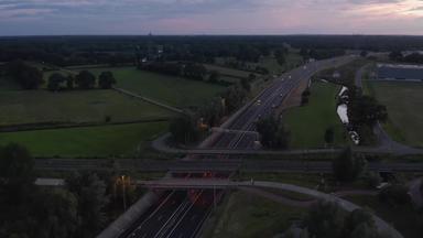 空中视图德国高速公路高速公路日落