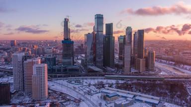 摩天大楼莫斯科城市业务中心城市天际线阳光明媚的冬天早....俄罗斯空中超孩子无人机轨道建立拍摄