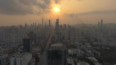 深圳城市城市景观日落中国空中视图无人机苍蝇横盘整理向上