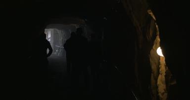 全国矿工工会离开隧道