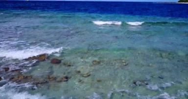 <strong>白天</strong>摘要拍摄白色桑迪天堂海滩蓝色的水背<strong>景色</strong>彩鲜艳的