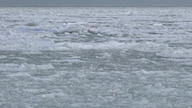 浮动冰<strong>冻结</strong>黑色的海乌克兰