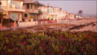 加州夏季黄昏海滩审美粉红色的日落海滨周末房子模糊散焦人走海滨散步纽波特太平洋海洋度假胜地这些洛杉矶美国
