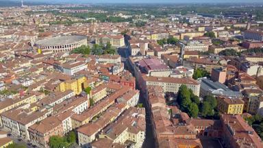 维罗纳意大利空中视图castelvecchio城堡无人机苍蝇城市空中视频镜头