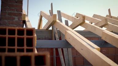 安装木梁建设屋顶桁架系统框架房子