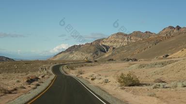 路旅行死亡谷艺术家调色板开车加州美国搭便车汽车旅行美国高速公路色彩斑斓的只山干旱气候荒野视图车旅程内华达