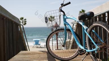 自行车巡洋舰自行车海洋海滩加州海岸美国<strong>夏季周</strong>期楼梯棕榈树