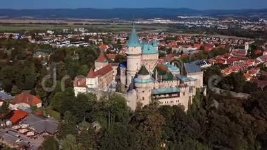 著名的斯洛伐克博<strong>吉尼斯</strong>城堡的鸟瞰图