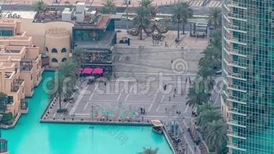 迪拜市<strong>中</strong>心，喷泉区靠近<strong>商场</strong>和苏克时间流逝。