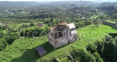 古图遗迹空中。 阿布哈兹。 旧房子。