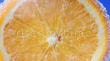 橘子水果，柑橘维生素，适当营养，饮食，新鲜果汁。 背景纹理水果。 接近明亮多汁