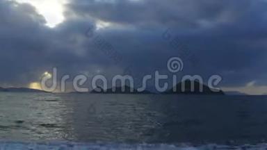 海滨<strong>城市图</strong>尔古特里斯和壮观的日落