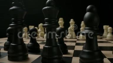 准备在黑白棋子之间战斗。 游戏的开始。