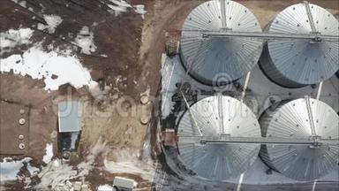 工业电梯，俯视图.. 俄罗斯工业电梯和烘干机的高角度鸟瞰图